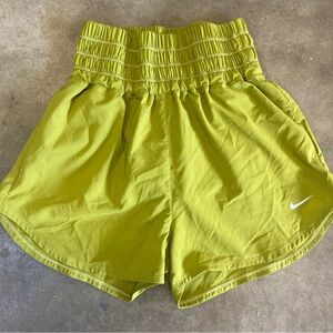 Nike Dri-FIT Green Women's Running Shorts Lightweight Athletic Fit Size S